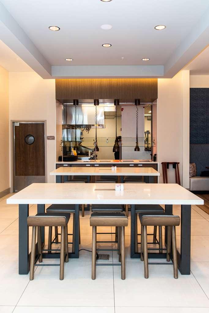 Hilton Garden Inn Mattoon, Il Ресторант снимка