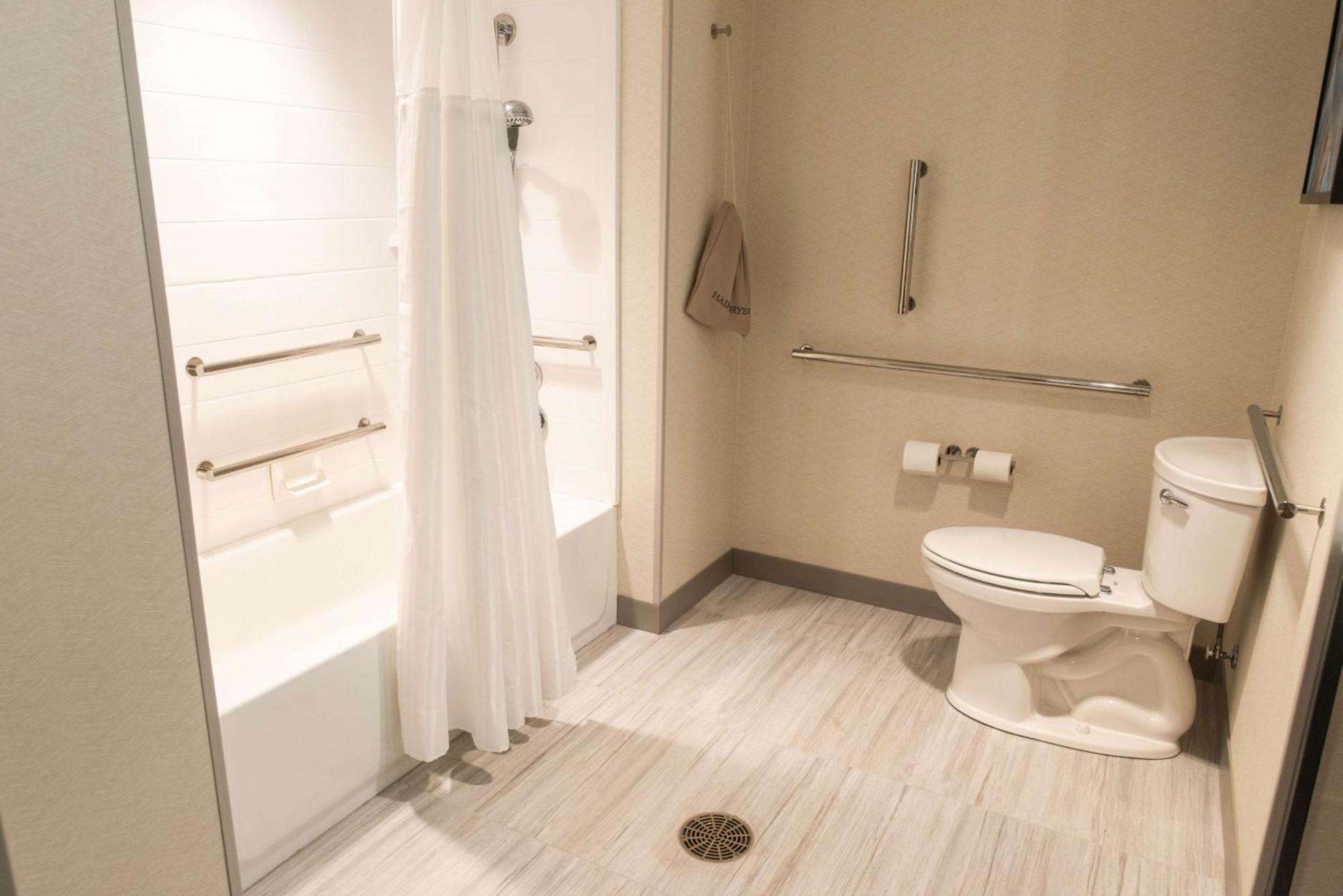 Hilton Garden Inn Mattoon, Il Екстериор снимка